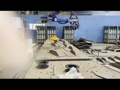 Τυπικό σύστημα ρομπότ συγκόλλησης με έξυπνη όραση και αλγόριθμο τεχνητής νοημοσύνης για ναυπηγείο πλοίο bulildi